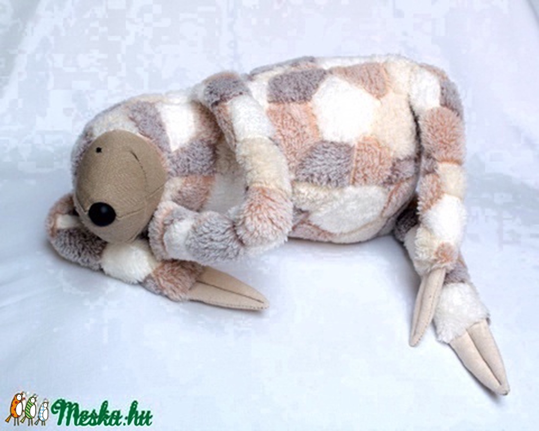 Kis foltos plüss Lajhár -  - Meska.hu