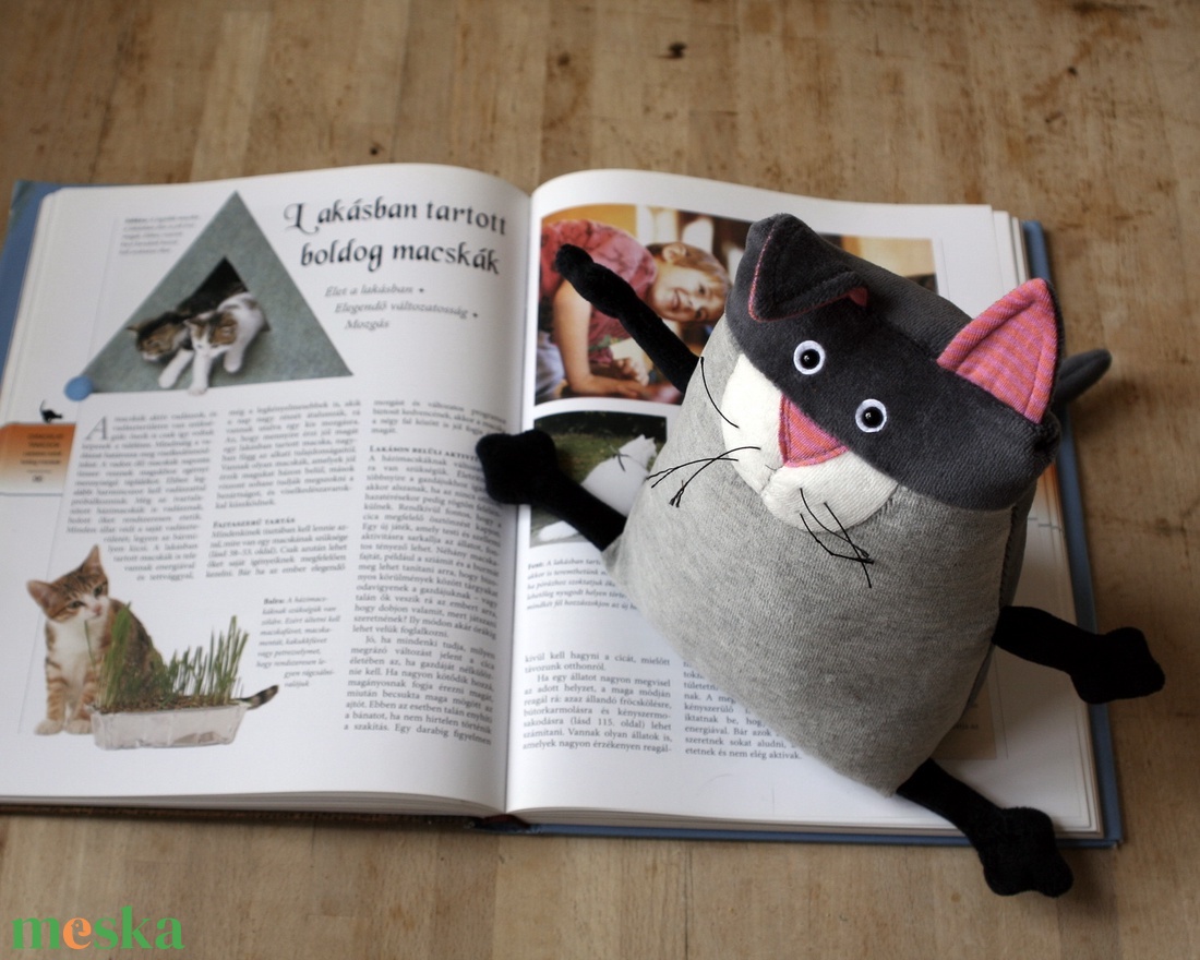 Szürke Muma Cica, Tenyérnyi kölyökmacska - játék & sport - plüssállat & játékfigura - cica - Meska.hu