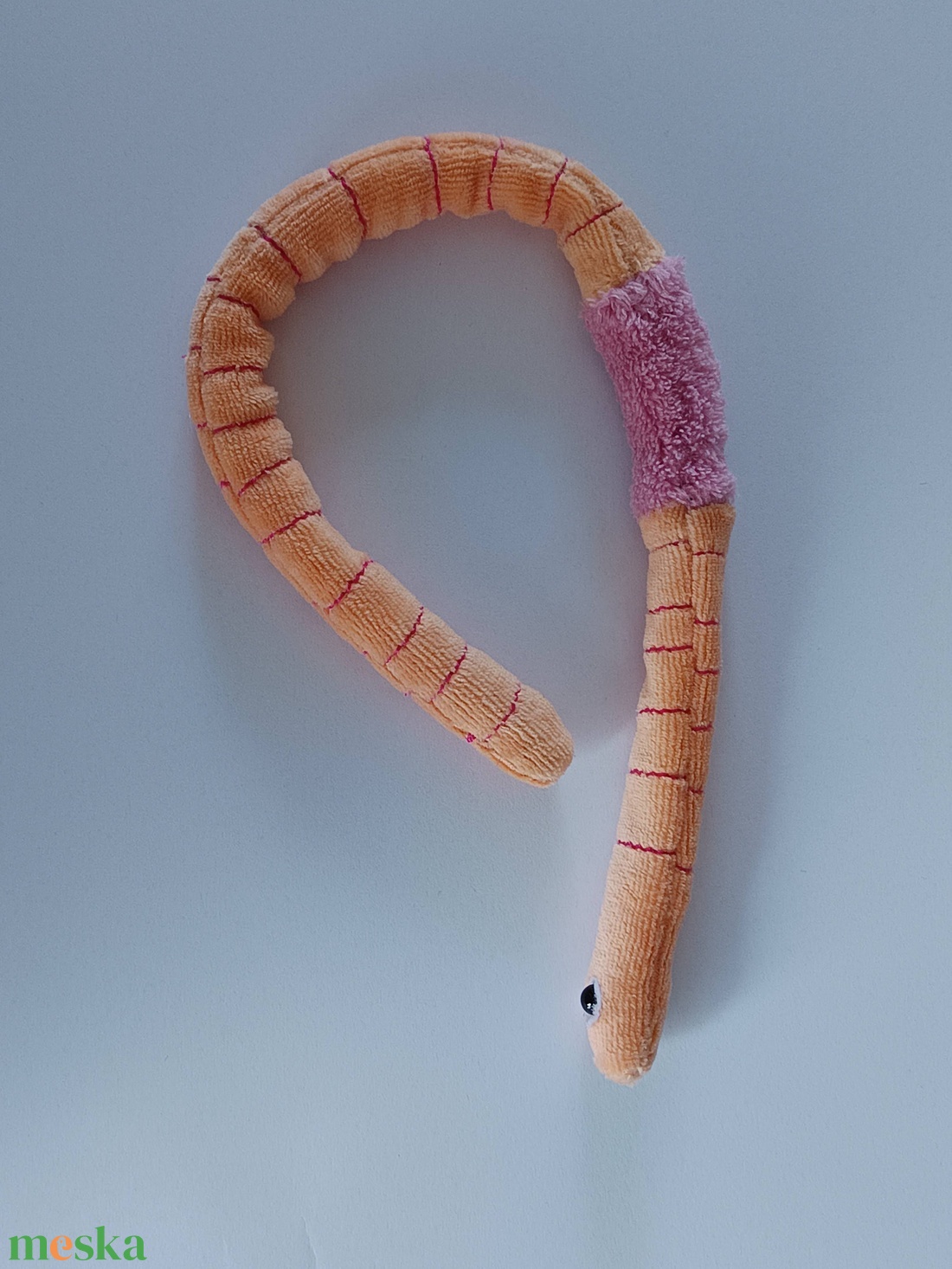 Életnagyságú Giliszta Babzsák, 35 centis Gusztustalan Gyűrűsféreg, Rendkívül Hasznos Talajlakó Kukac - játék & sport - plüssállat & játékfigura - más figura - Meska.hu