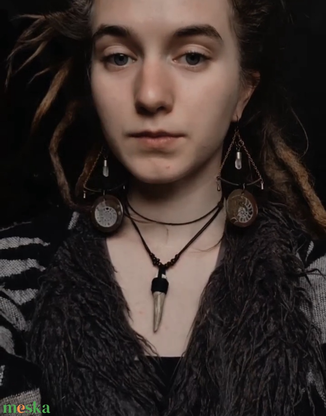 Ősidő fosszilis fülbevaló - ékszer - fülbevaló - lógó fülbevaló - Meska.hu Ősidő fosszilis fülbevaló - ékszer - fülbevaló - lógó fülbevaló - Meska.hu