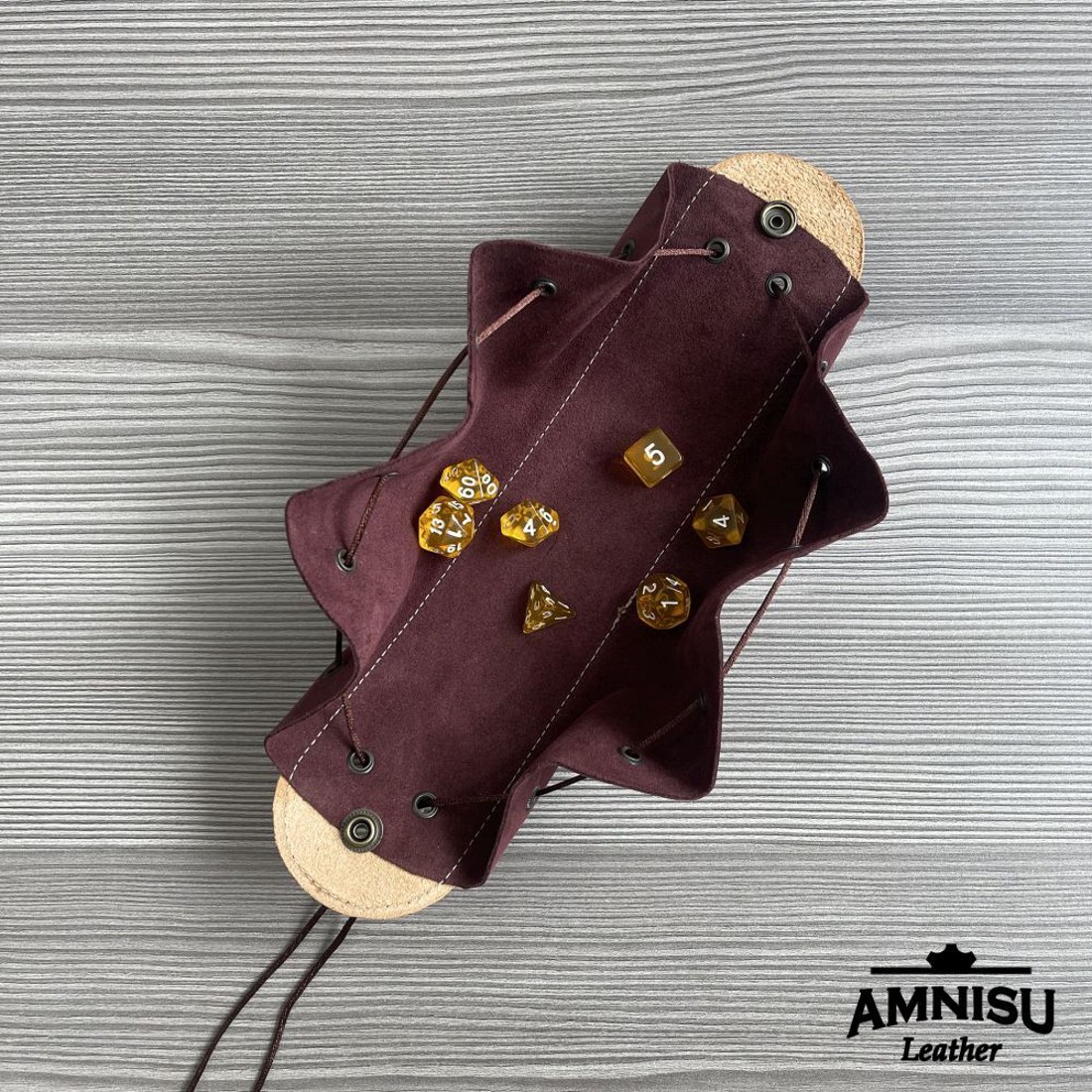 2in1 szütyő és kockatálca - antikolt világosbarna - bordó - játék & sport - táblajáték és kártyajáték - társasjátékok - dobókocka - Meska.hu