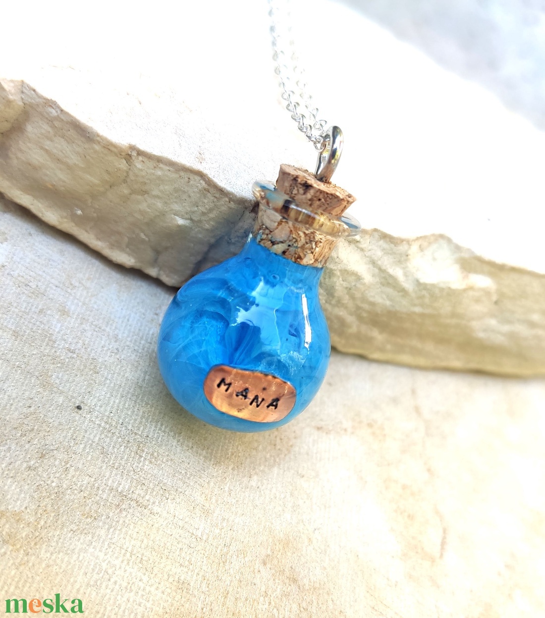Mana varázsital medál, kék üvegcse nyaklánc sterling ezüst (925) láncon, dnd ékszer Dungeons and Dragons medál, potion - ékszer - nyaklánc - medálos nyaklánc - Meska.hu