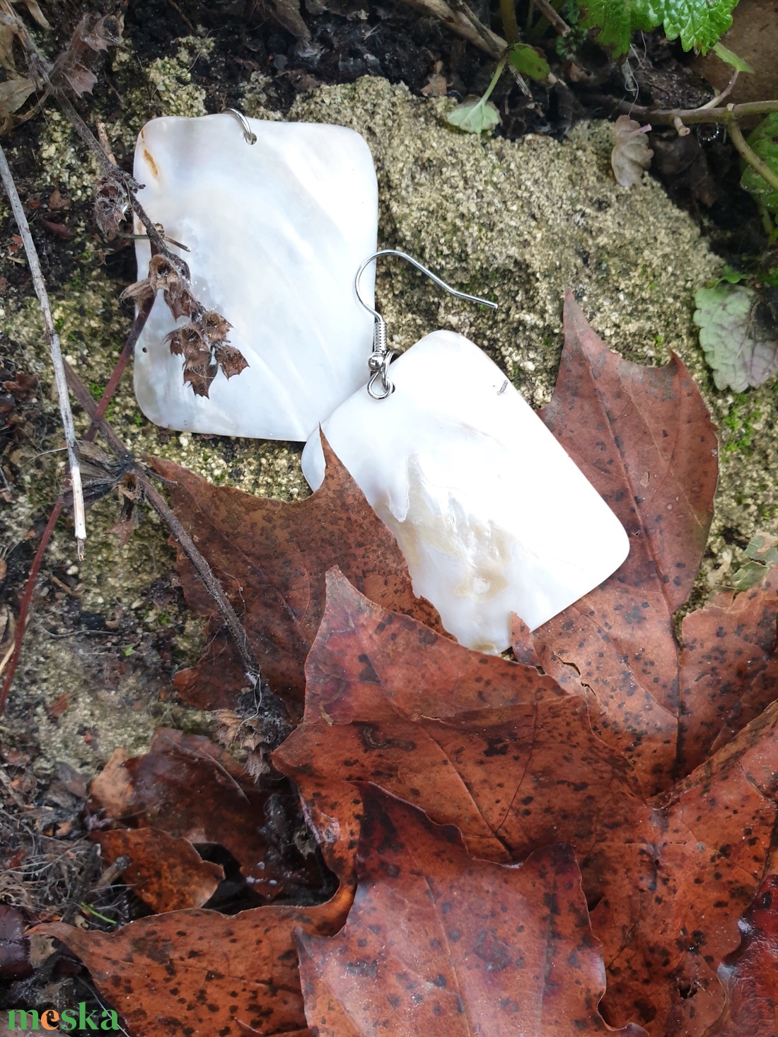 Gyöngyház csillogás Kagylóhély fülbevaló - ékszer - fülbevaló - lógó fülbevaló - Meska.hu