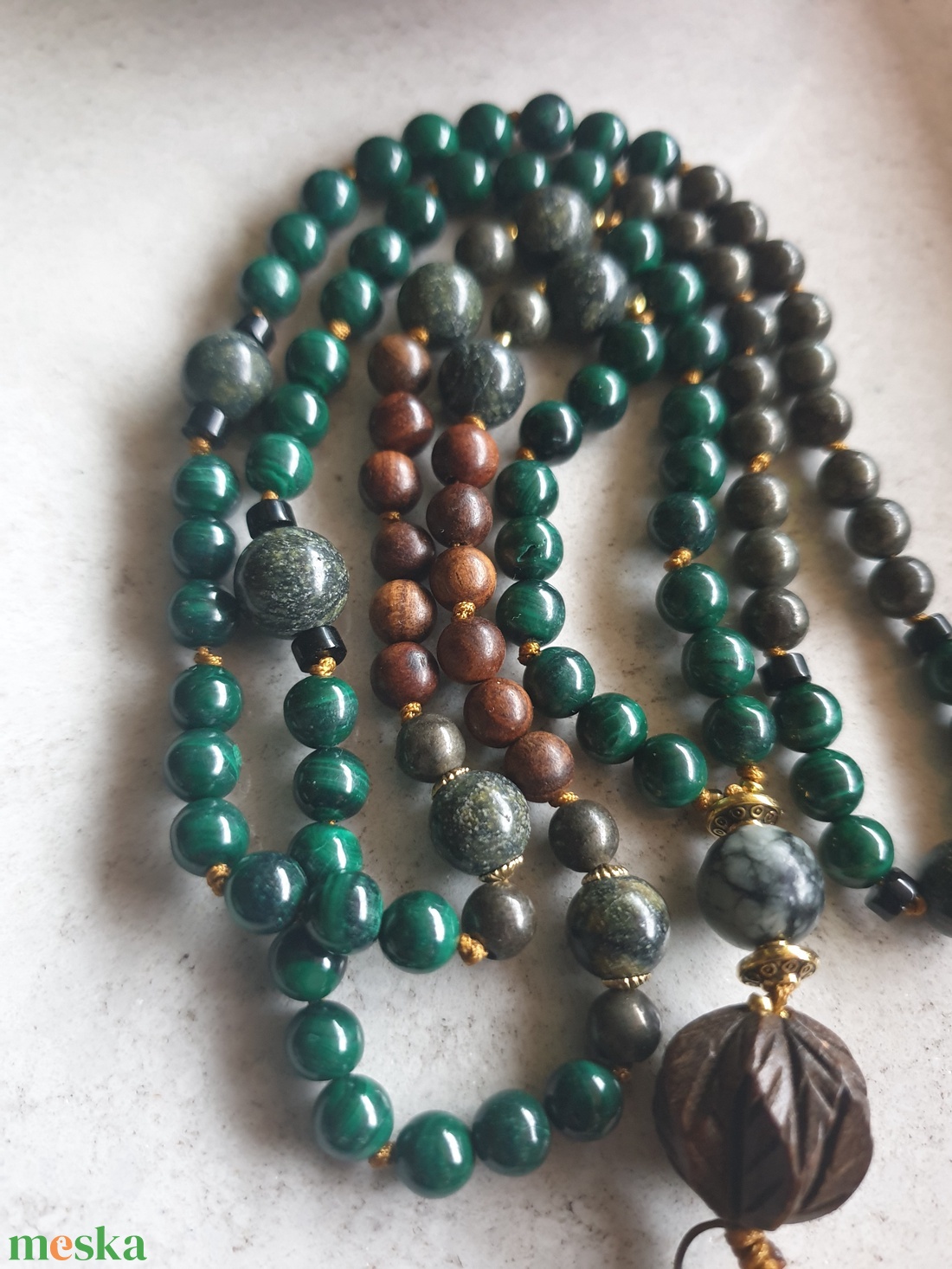 Zöld erő 108 szemes Mala malachit kristályból  - ékszer - nyaklánc - bojtos nyaklánc - Meska.hu