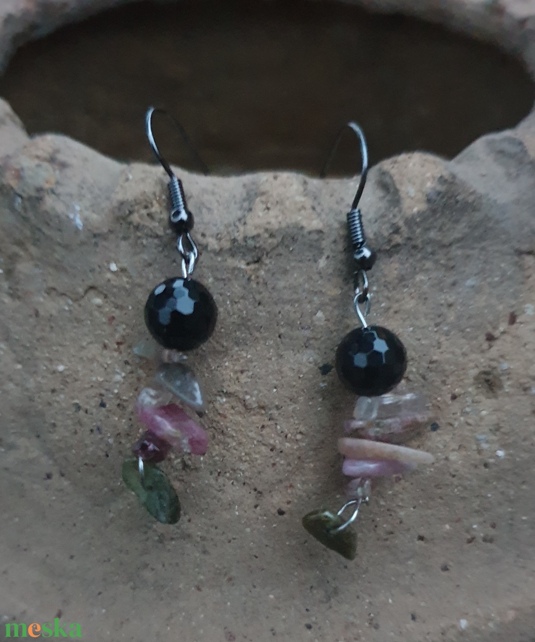 Tiszta gondolatok fülbevaló turmalinból - ékszer - fülbevaló - lógó fülbevaló - Meska.hu