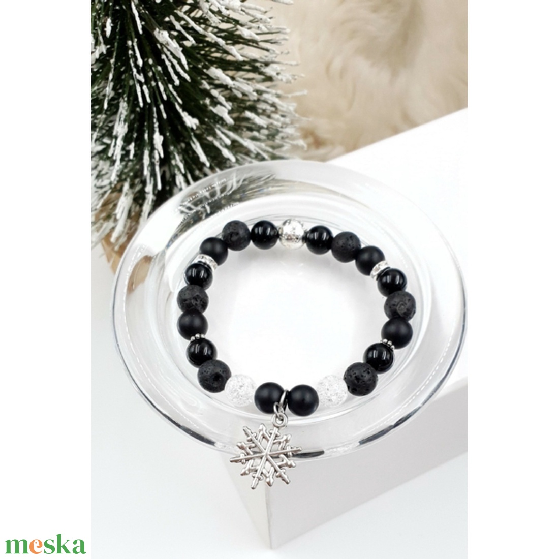 Fekete hópihe medálos ónix kristálykarkötő - ékszer - karkötő - gyöngyös karkötő - Meska.hu