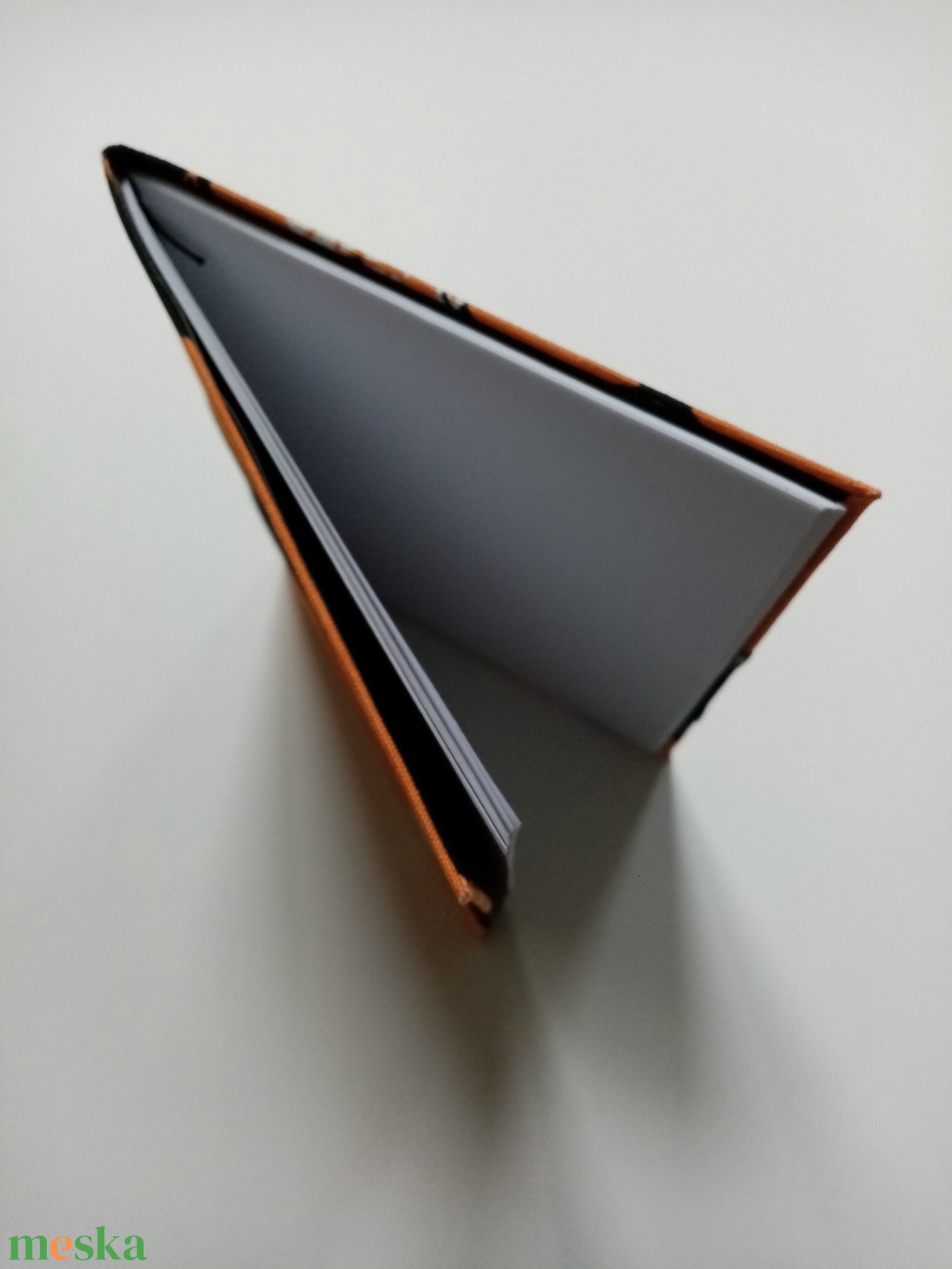 Narancssárga fekete notesz  - otthon & életmód - papír, írószer - jegyzetfüzet & napló - Meska.hu Narancssárga fekete notesz  - otthon & életmód - papír, írószer - jegyzetfüzet & napló - Meska.hu