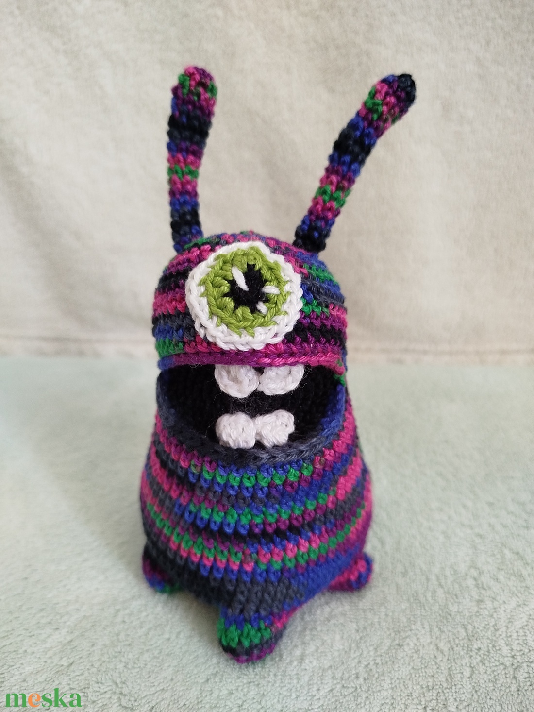 Horgolt szörnyi horgolt szemmel - játék & sport - plüssállat & játékfigura - más figura - Meska.hu