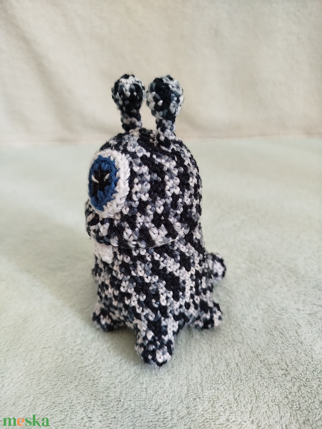 Horgolt szörnyi horgolt szemmel - játék & sport - plüssállat & játékfigura - más figura - Meska.hu