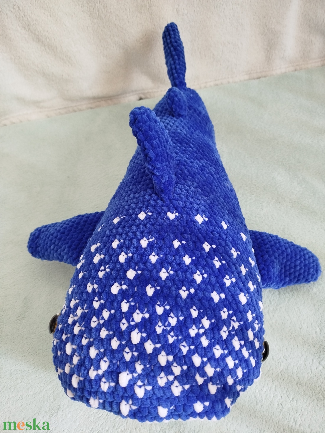 Horgolt cetcápa biztonsági szemmel - játék & sport - plüssállat & játékfigura - más figura - Meska.hu