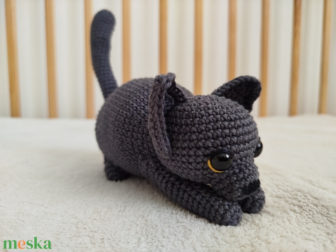 Horgolt  cica biztonsági szemmel - játék & sport - plüssállat & játékfigura - cica - Meska.hu