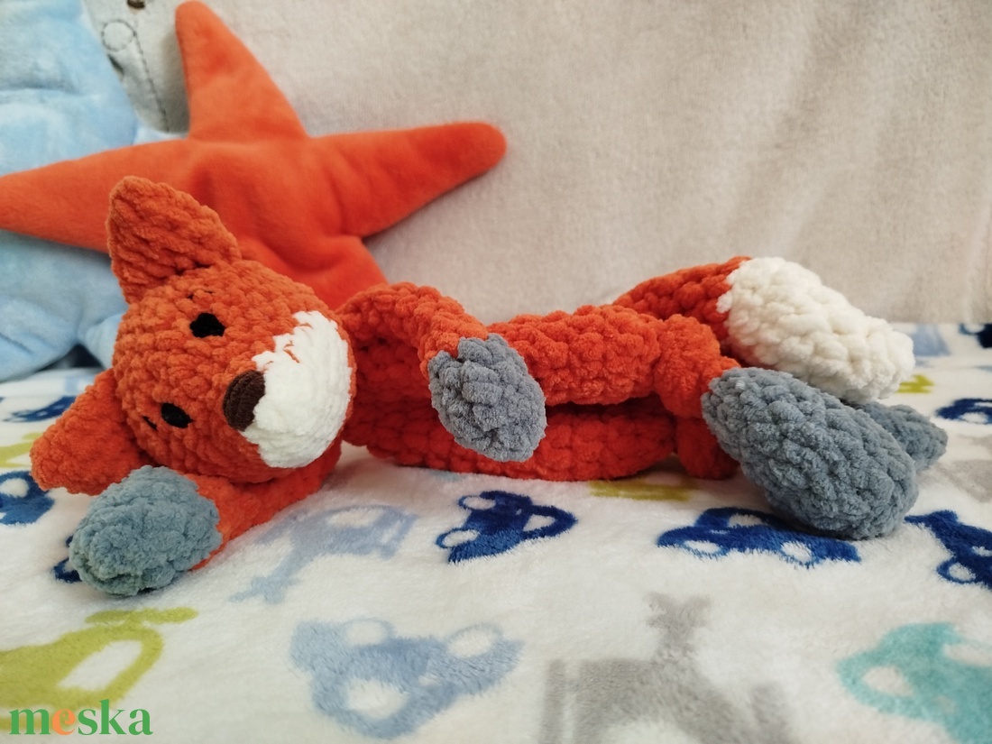 Horgolt róka szundipajti  - játék & sport - plüssállat & játékfigura - róka - Meska.hu