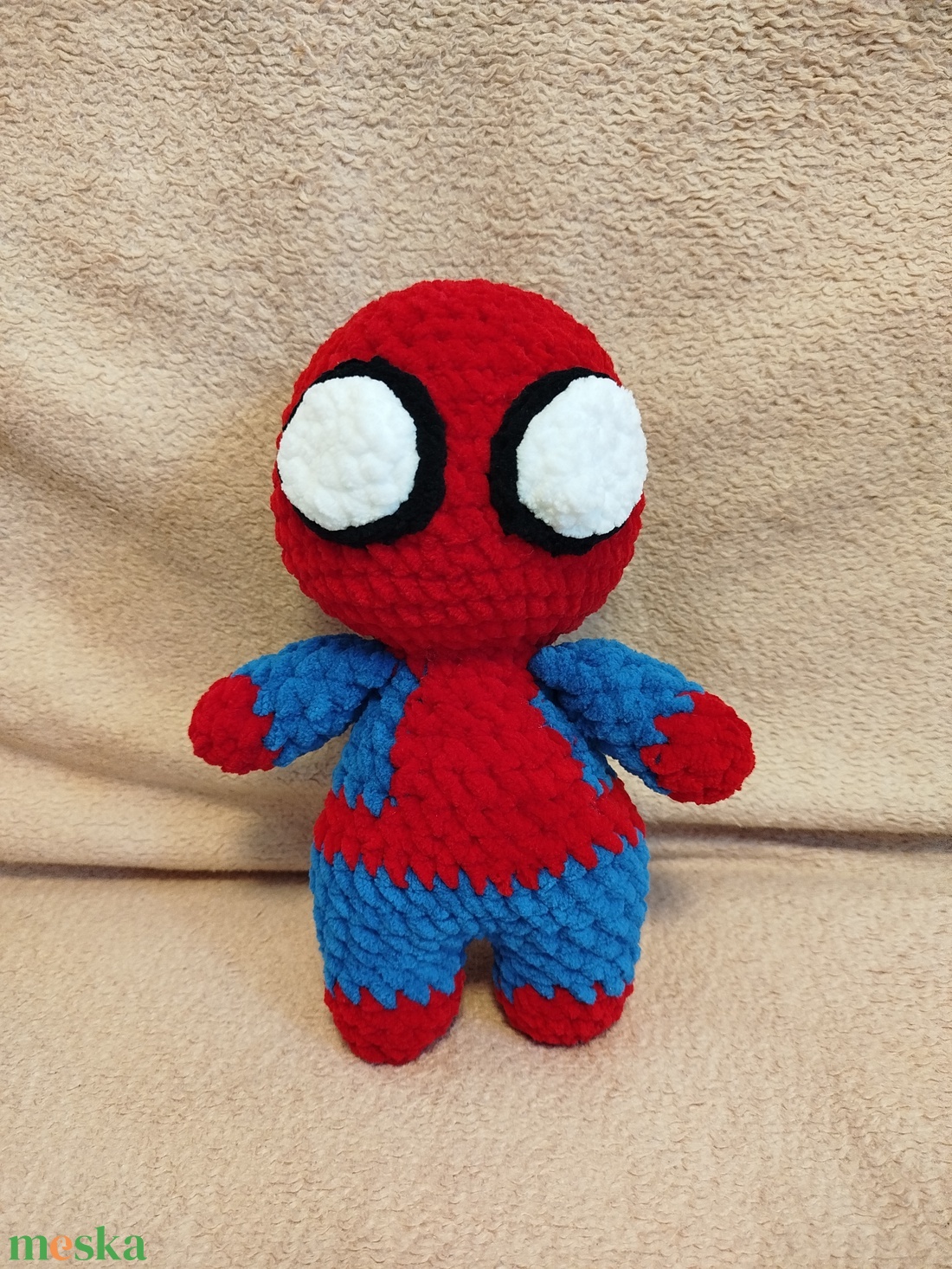 Horgolt Pókember figura - játék & sport - plüssállat & játékfigura - plüss mesefigurák - Meska.hu