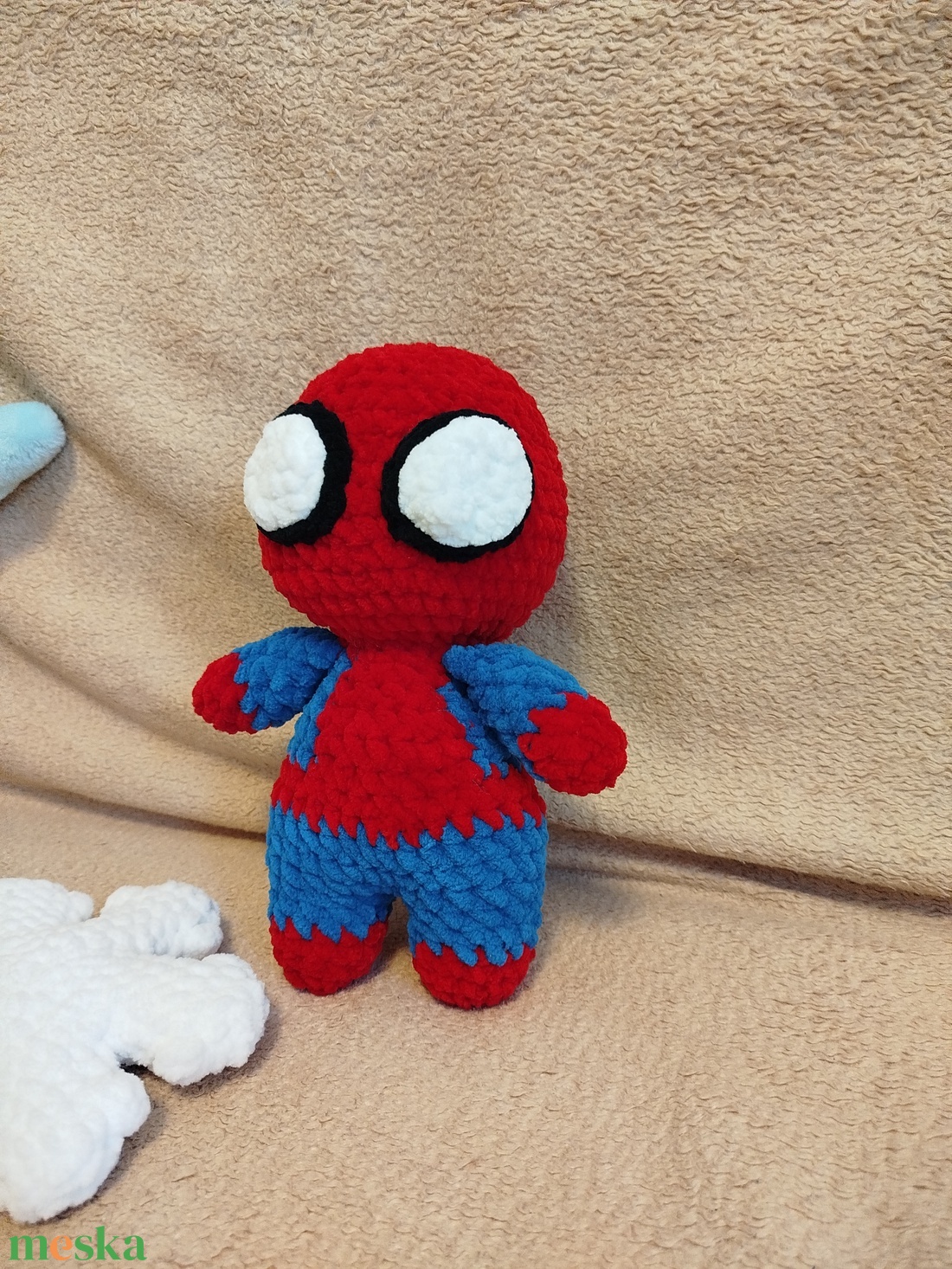 Horgolt Pókember figura - játék & sport - plüssállat & játékfigura - plüss mesefigurák - Meska.hu