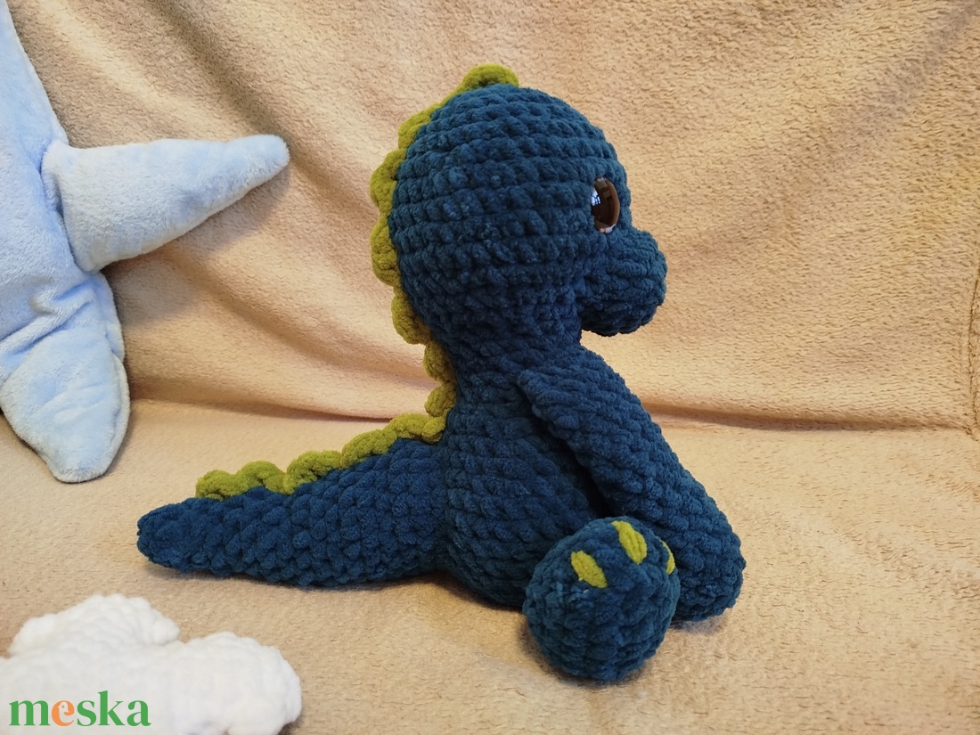 Horgolt sötétzöld dínó - játék & sport - plüssállat & játékfigura - plüss dínók - Meska.hu