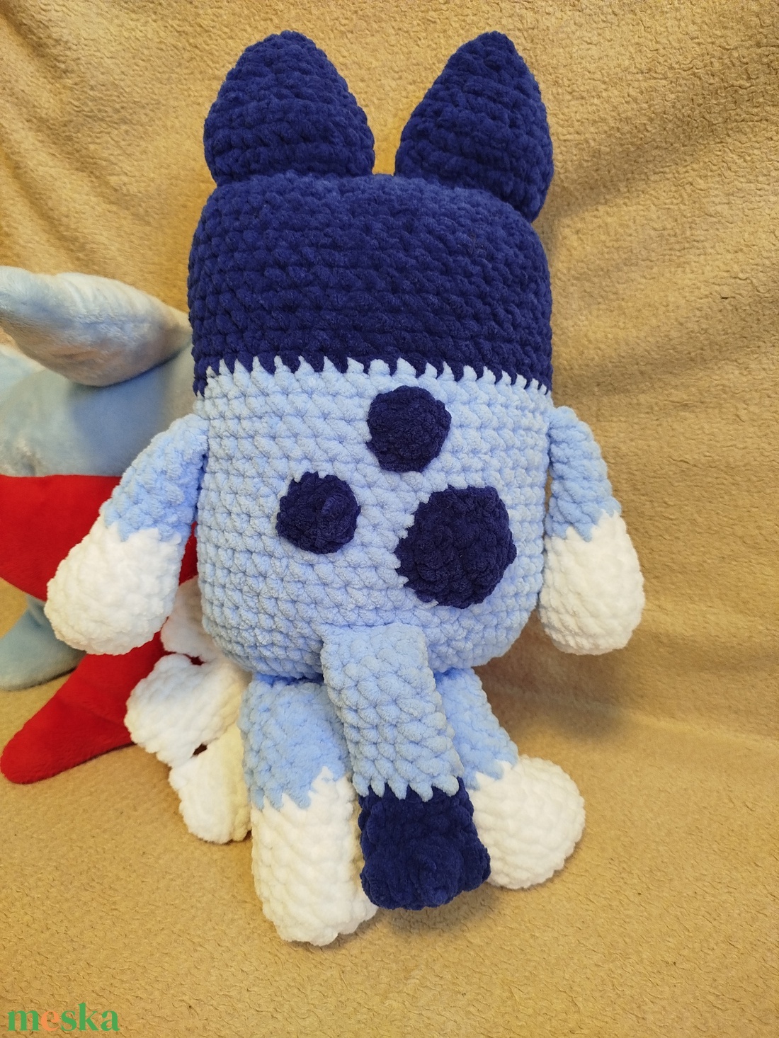 Horgolt Bluey mesefigura - játék & sport - plüssállat & játékfigura - plüss mesefigurák - Meska.hu