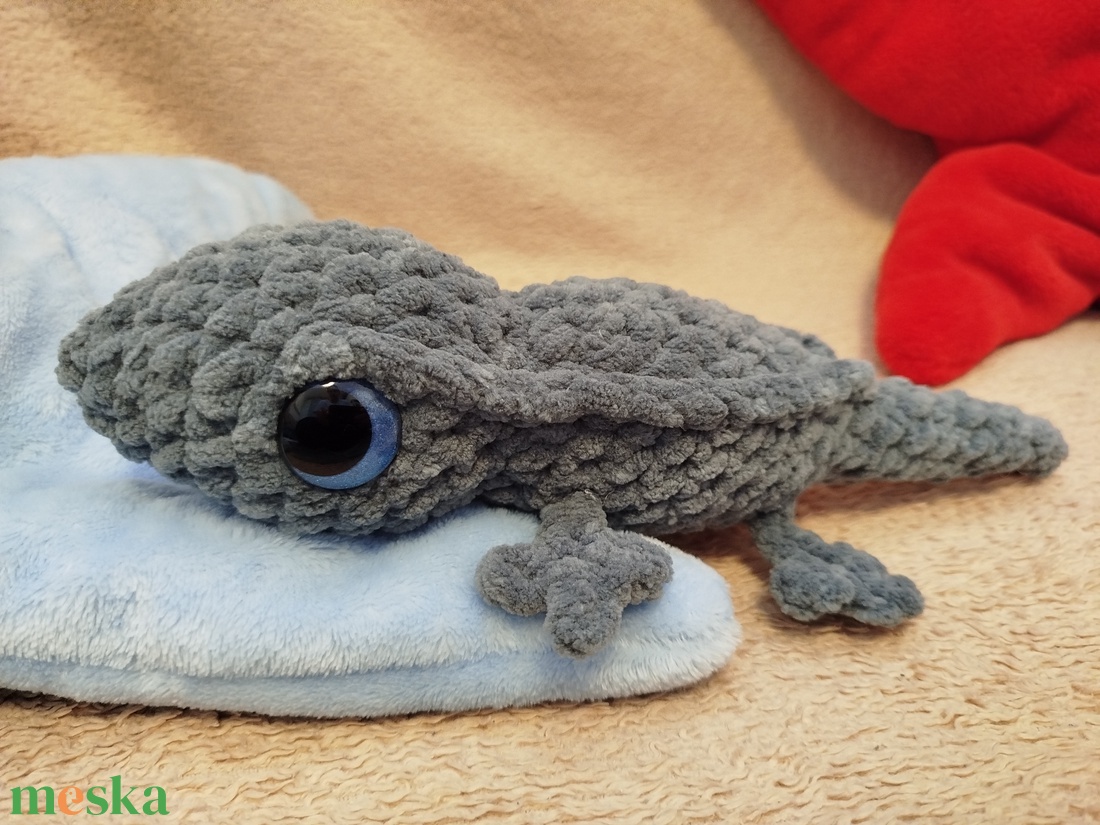 Horgolt szürke gekkó - játék & sport - plüssállat & játékfigura - más figura - Meska.hu