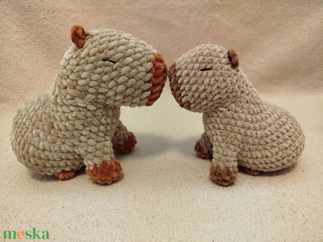 Horgolt kapibara - játék & sport - plüssállat & játékfigura - kapibara - Meska.hu