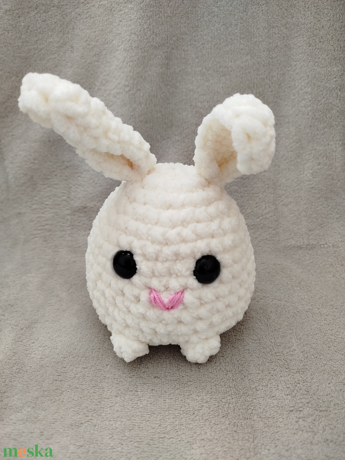 Horgolt gombóc nyuszi - játék & sport - plüssállat & játékfigura - nyuszi - Meska.hu