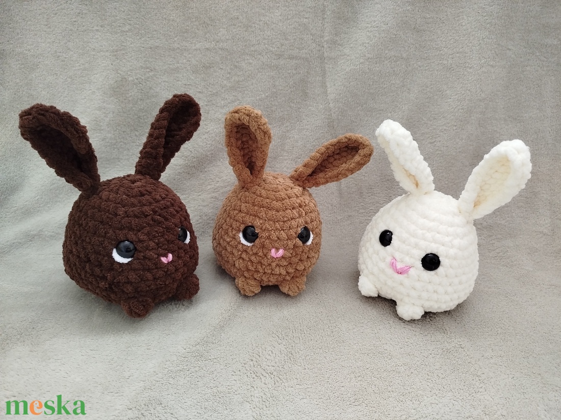 Horgolt gombóc nyuszi - játék & sport - plüssállat & játékfigura - nyuszi - Meska.hu