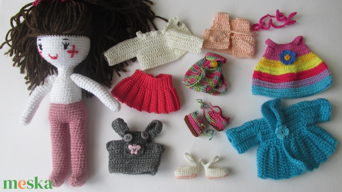 Berta baba - amigurumi baba - horgolt baba - baba ruhatárral - játék & sport - baba & babaház - öltöztethető baba - Meska.hu Berta baba - amigurumi baba - horgolt baba - baba ruhatárral - játék & sport - baba & babaház - öltöztethető baba - Meska.hu