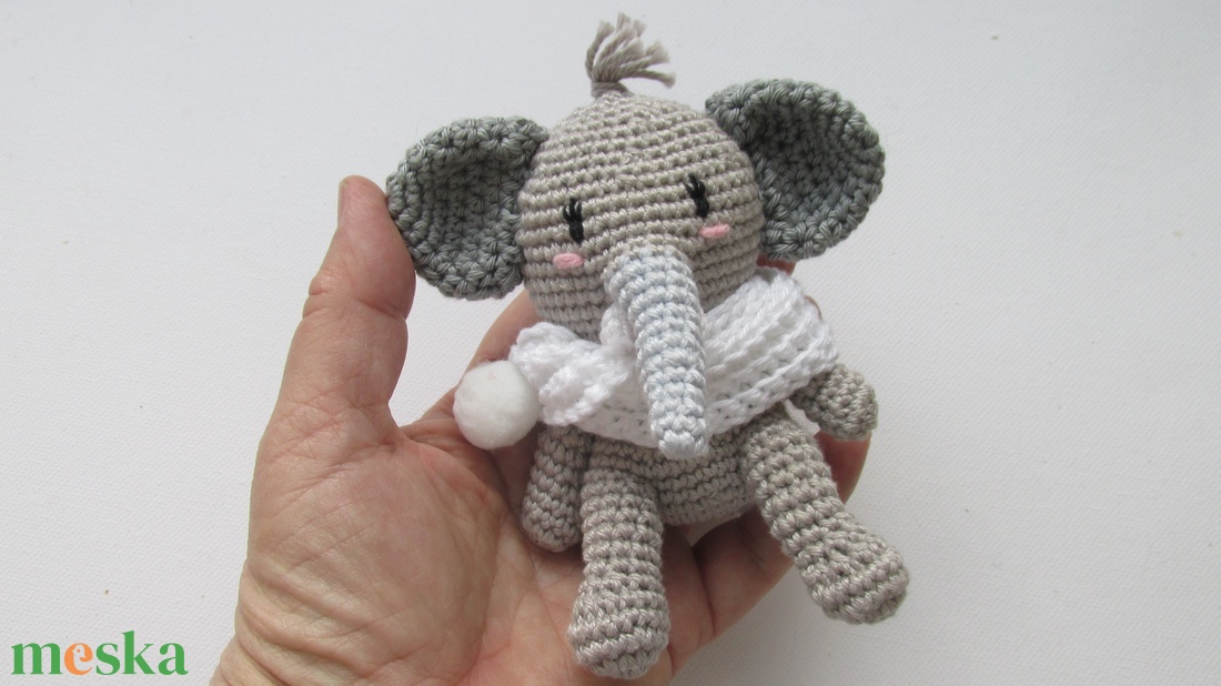Adorján a kiselefánt - amigurumi elefánt - elefánt kabala - játék & sport - plüssállat & játékfigura - elefánt - Meska.hu Adorján a kiselefánt - amigurumi elefánt - elefánt kabala - játék & sport - plüssállat & játékfigura - elefánt - Meska.hu