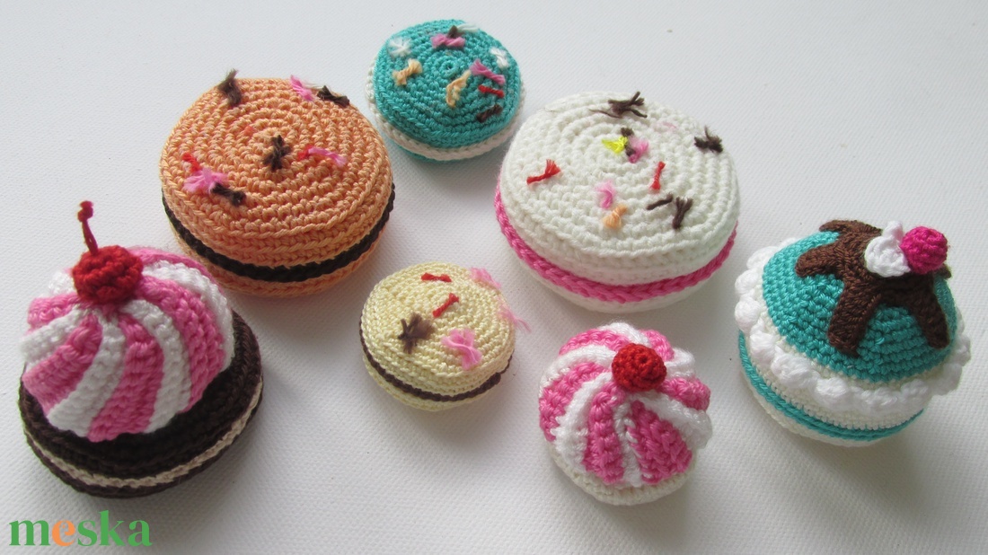Amigurumi sütemények - amigurumi makaron - amigurumi muffin - horgolt makaron - horgolt muffin - játék & sport - szerepjáték - Meska.hu Amigurumi sütemények - amigurumi makaron - amigurumi muffin - horgolt makaron - horgolt muffin - játék & sport - szerepjáték - Meska.hu