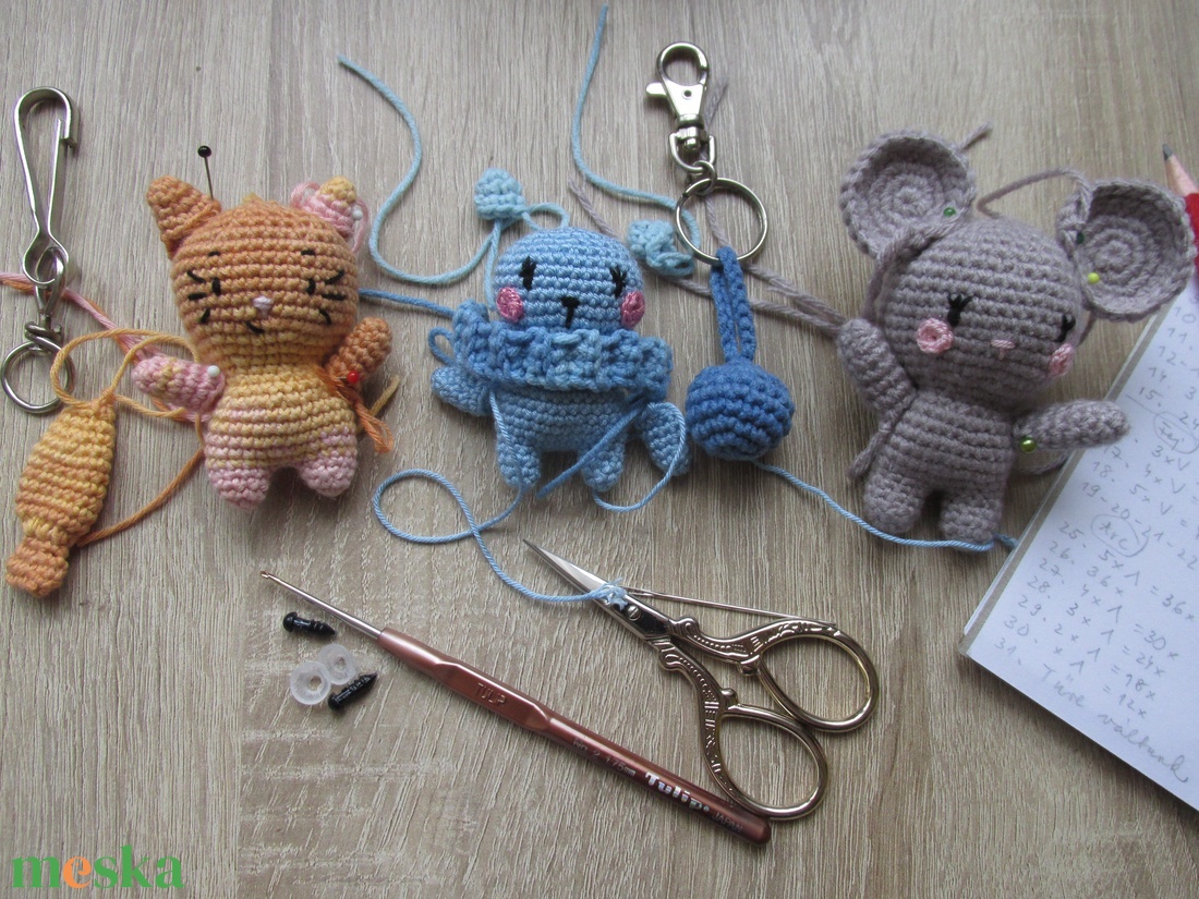 Amigurumi kulcstartó - táska & tok - kulcstartó & táskadísz - kulcstartó - Meska.hu