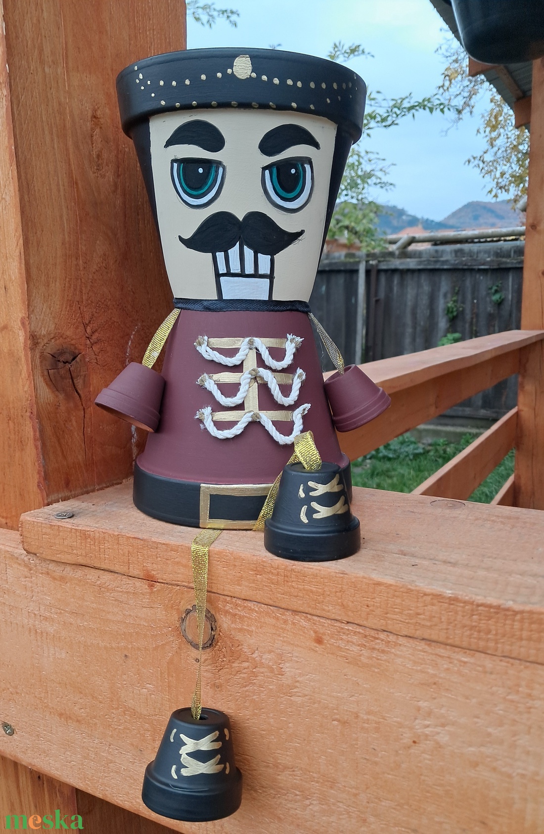 Diótörő cserépbaba - otthon & életmód - dekoráció - virágdísz és tartó - cserép & kaspó - Meska.hu Diótörő cserépbaba - otthon & életmód - dekoráció - virágdísz és tartó - cserép & kaspó - Meska.hu