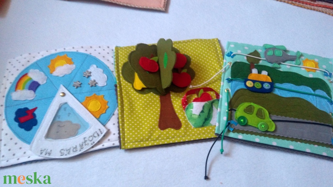 Egyénileg összeválogatott matató lapok fiúknak és lányoknak is egy könnyen nyitható személyreszabott dobozban - játék & sport - textilkönyv & babakönyv - Meska.hu