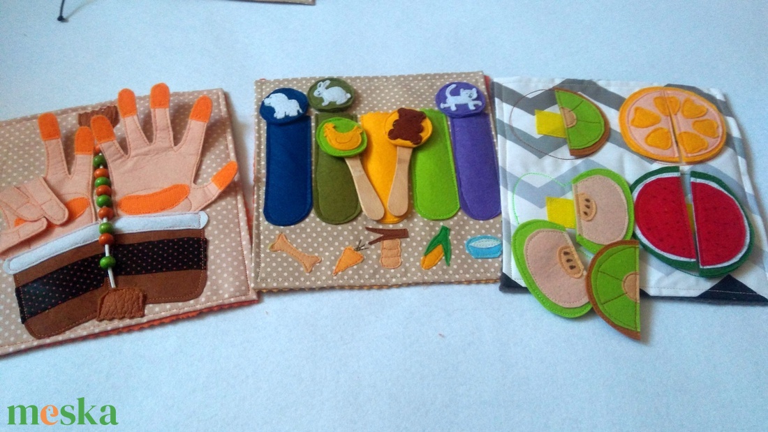 Egyénileg összeválogatott matató lapok fiúknak és lányoknak is egy könnyen nyitható személyreszabott dobozban - játék & sport - textilkönyv & babakönyv - Meska.hu