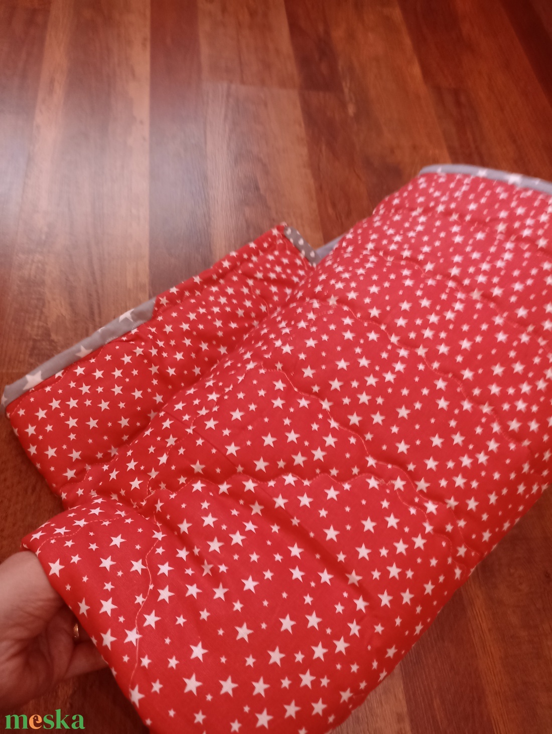 Patchwork / Foltvarrott babatakaró, piros szürke színben, Szívecske mintával és névvel ha szeretnéd - otthon & életmód - babaszoba, gyerekszoba - babatakaró, gyerek pléd - Meska.hu Patchwork / Foltvarrott babatakaró, piros szürke színben, Szívecske mintával és névvel ha szeretnéd - otthon & életmód - babaszoba, gyerekszoba - babatakaró, gyerek pléd - Meska.hu