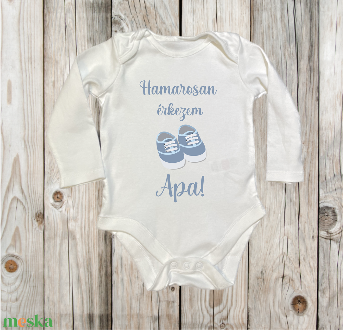 Hamarosan érkezem body - baba - mama - babaemlékek - bababejelentők - Meska.hu