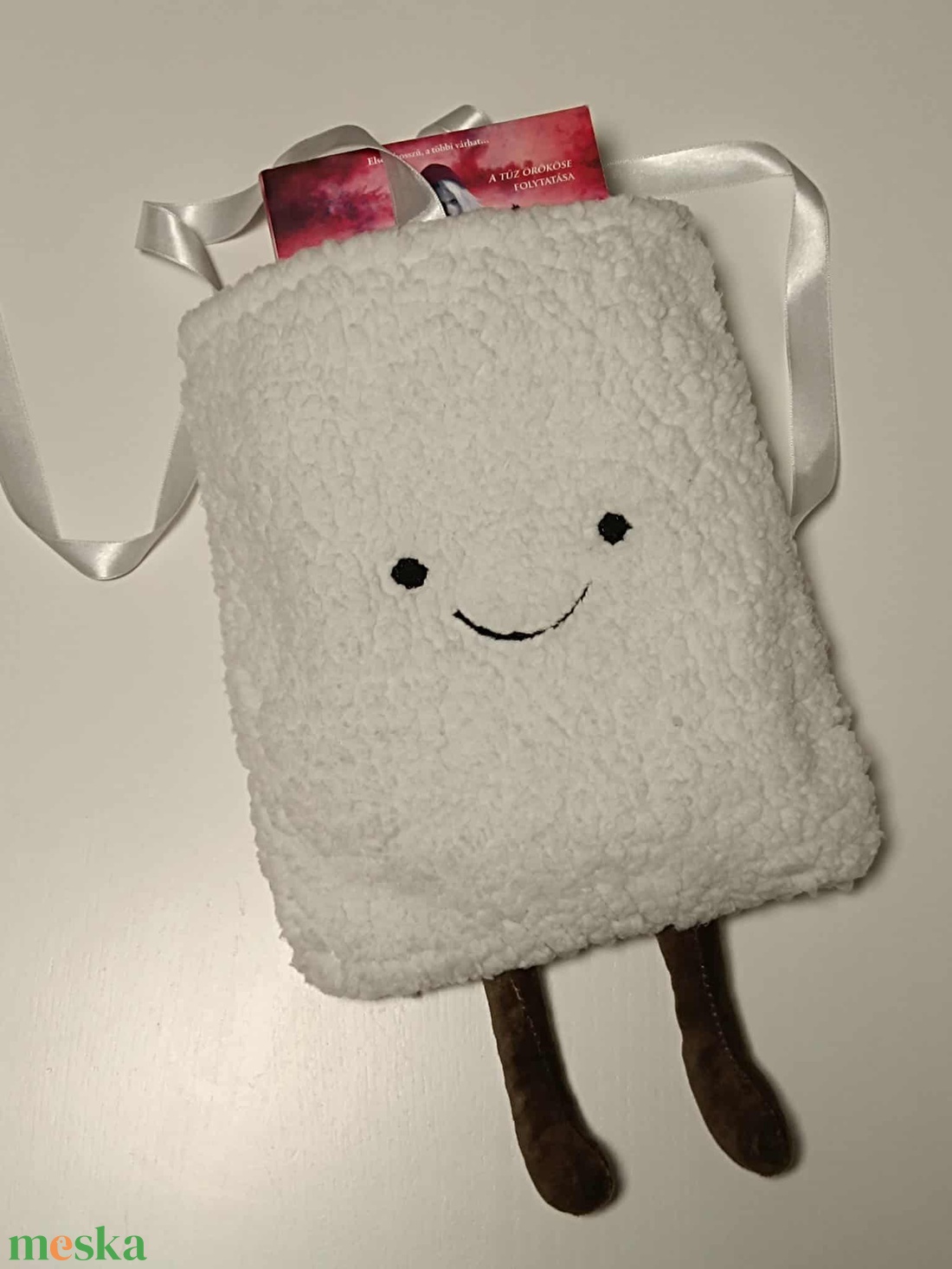 Lütyő a pihipuhi könyvtok  - könyv & zene - könyvtok - Meska.hu