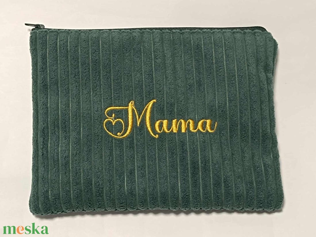 Hímzett névre szóló neszesszer  - táska & tok - neszesszer - Meska.hu