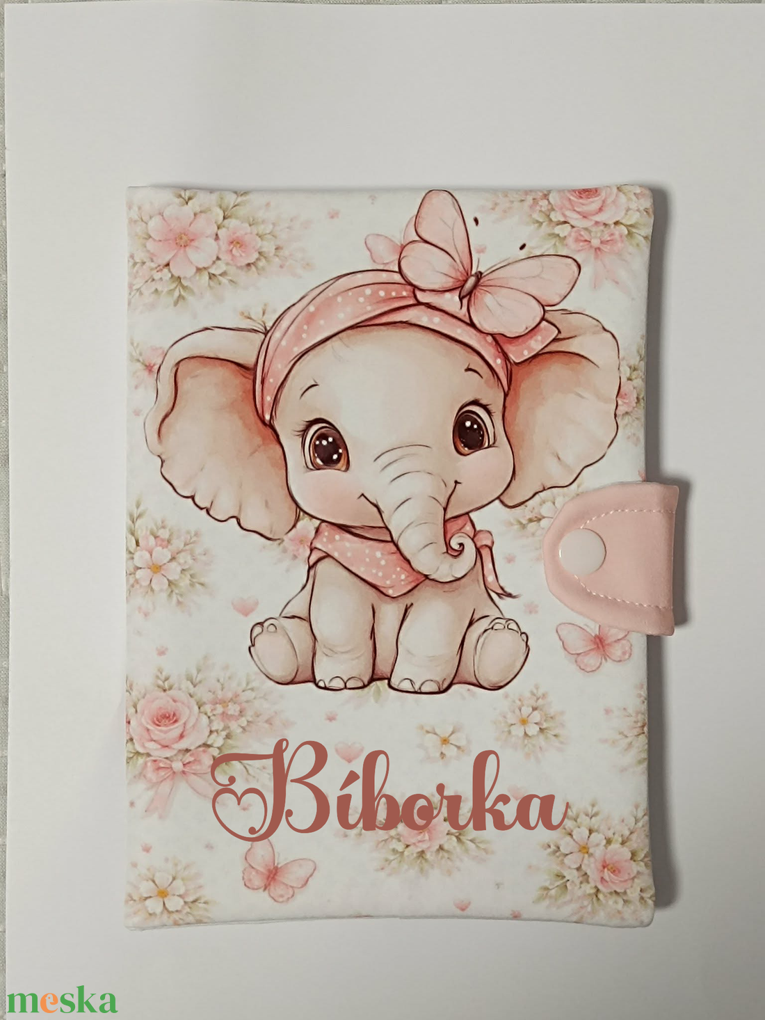 Elefánt mintás textil egészségügyi kiskönyv borító névvel  - baba - mama - babaemlékek - egészségügyi kiskönyv borító - Meska.hu