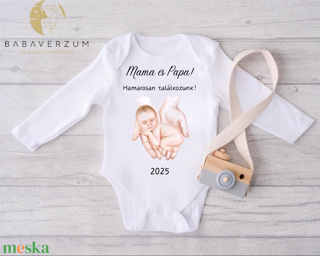 Bababejelentő body egyedi szöveggel! - ruha & divat - babaruha & gyerekruha - body - Meska.hu Bababejelentő body egyedi szöveggel! - ruha & divat - babaruha & gyerekruha - body - Meska.hu