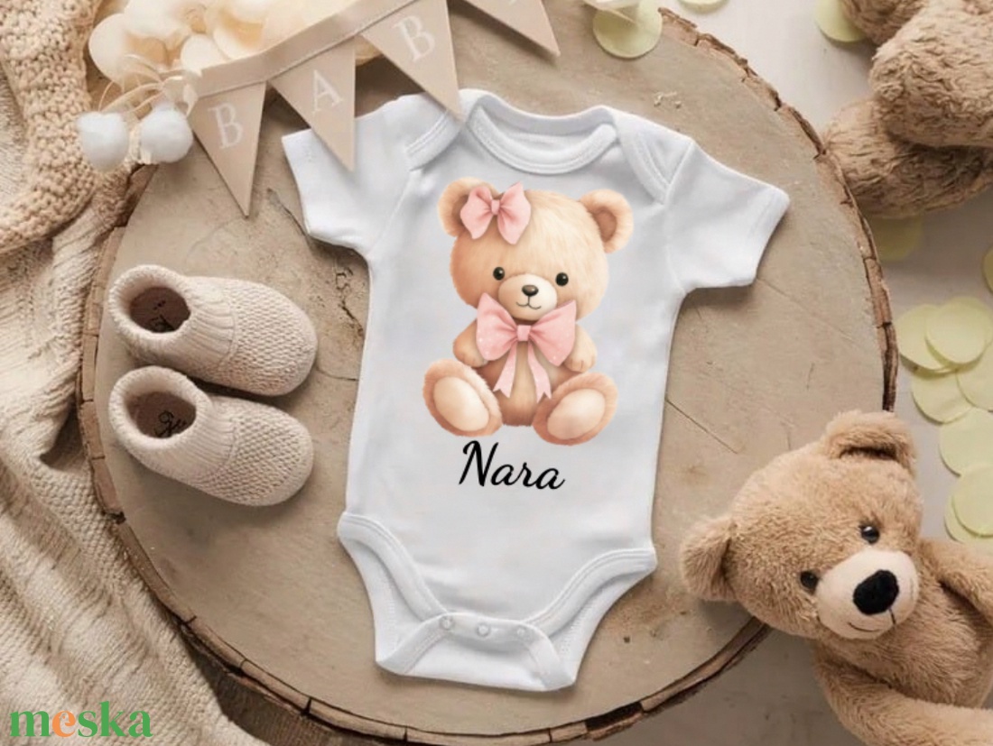 Névre szóló body, rózsaszín maci  mintával, rövid/ hosszú ujjú - otthon & életmód - babaszoba, gyerekszoba - babatakaró, gyerek pléd - Meska.hu