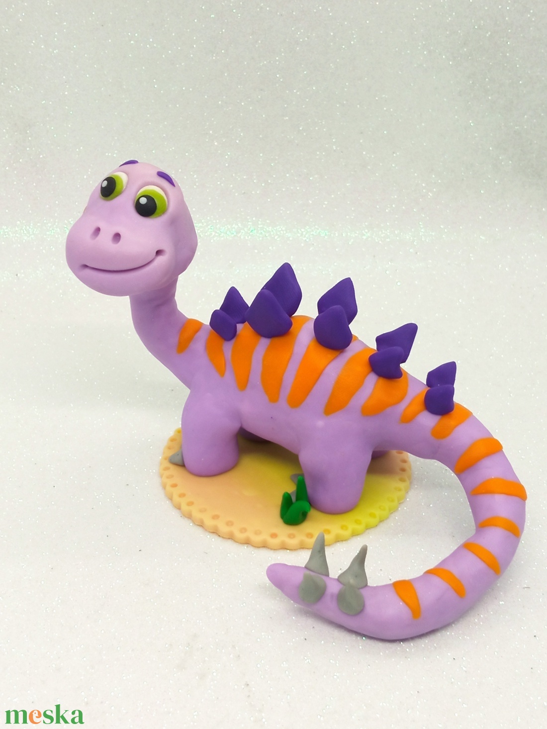 Liló Dínó Egyedi Örök Tortadísz  - otthon & életmód - konyhafelszerelés, tálalás - sütés, főzés - sütidísz - Meska.hu