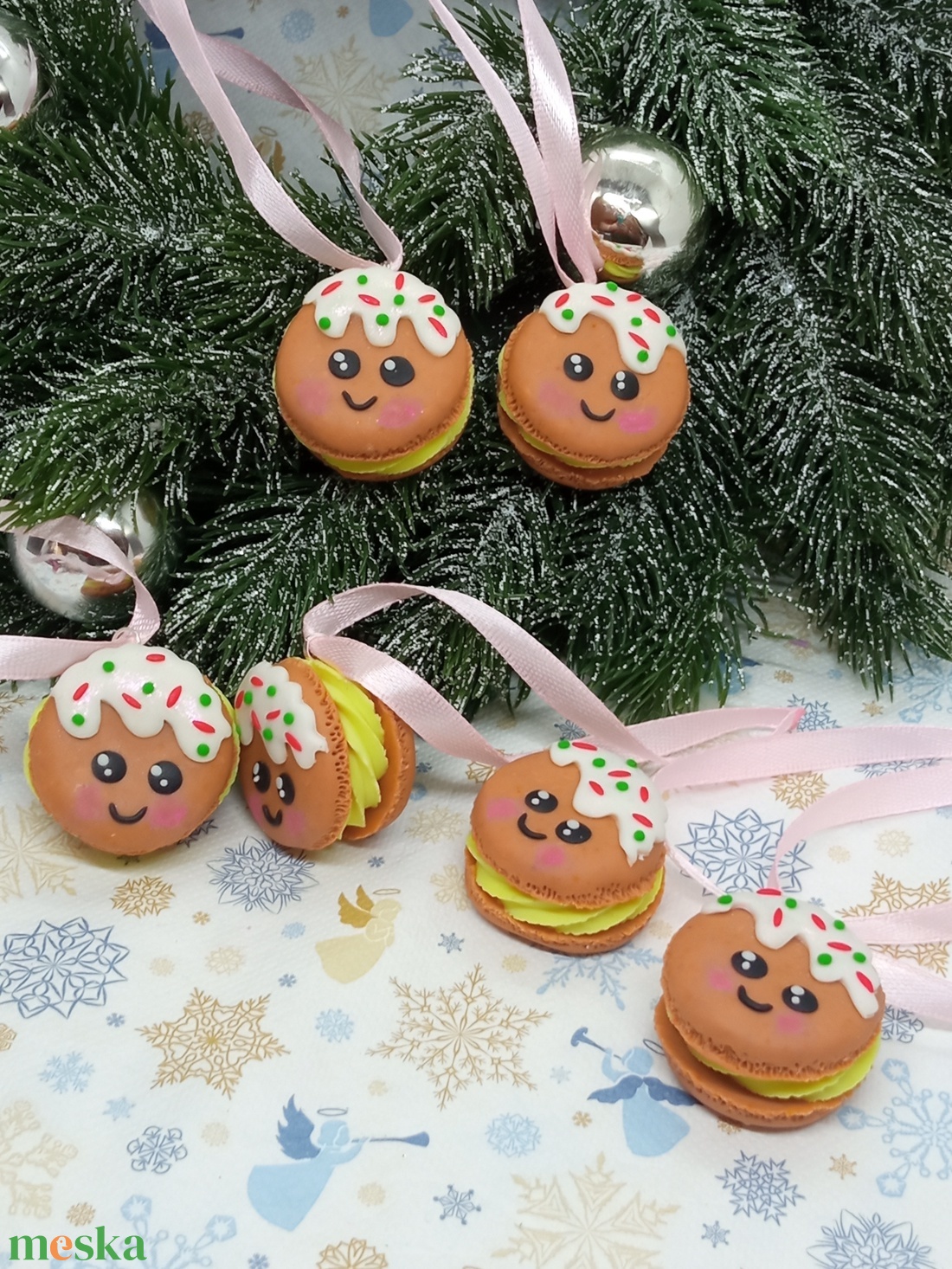 Mázas Mézi Pofi Macaron Karácsonyfadísz szeretettel szett ,gyermekbarát karácsonyfadísz, karácsonyi dekor  - karácsony - karácsonyi lakásdekoráció - karácsonyfadíszek - Meska.hu