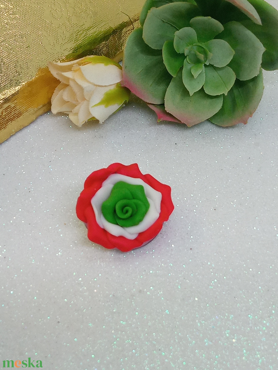 Trikolor  rózsa Kitűző /kokárda - ékszer - fülbevaló - lógó fülbevaló - Meska.hu