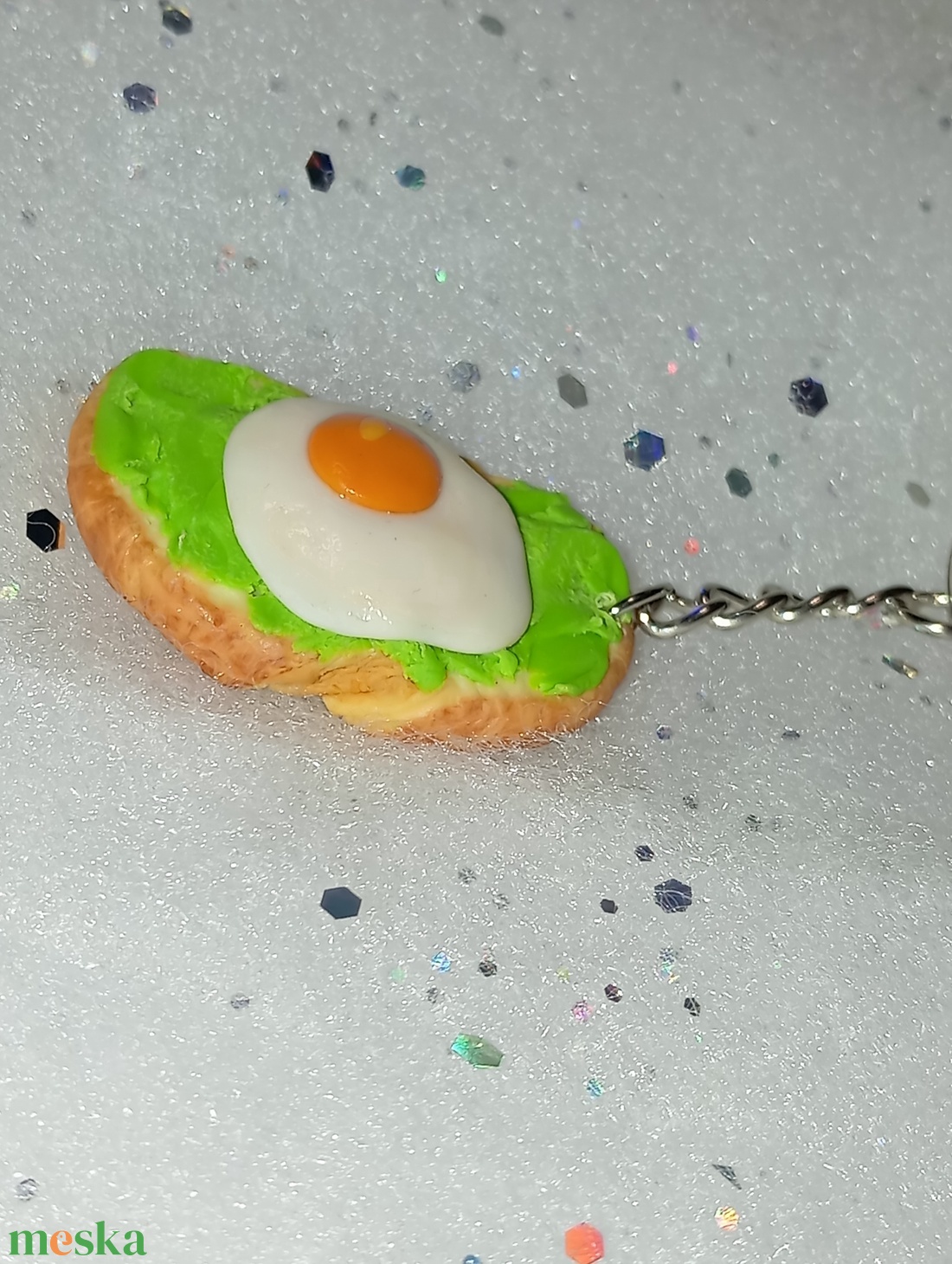 Avokádós tükörtojásos házi kenyér kulcstartó  - táska & tok - kulcstartó & táskadísz - kulcstartó - Meska.hu