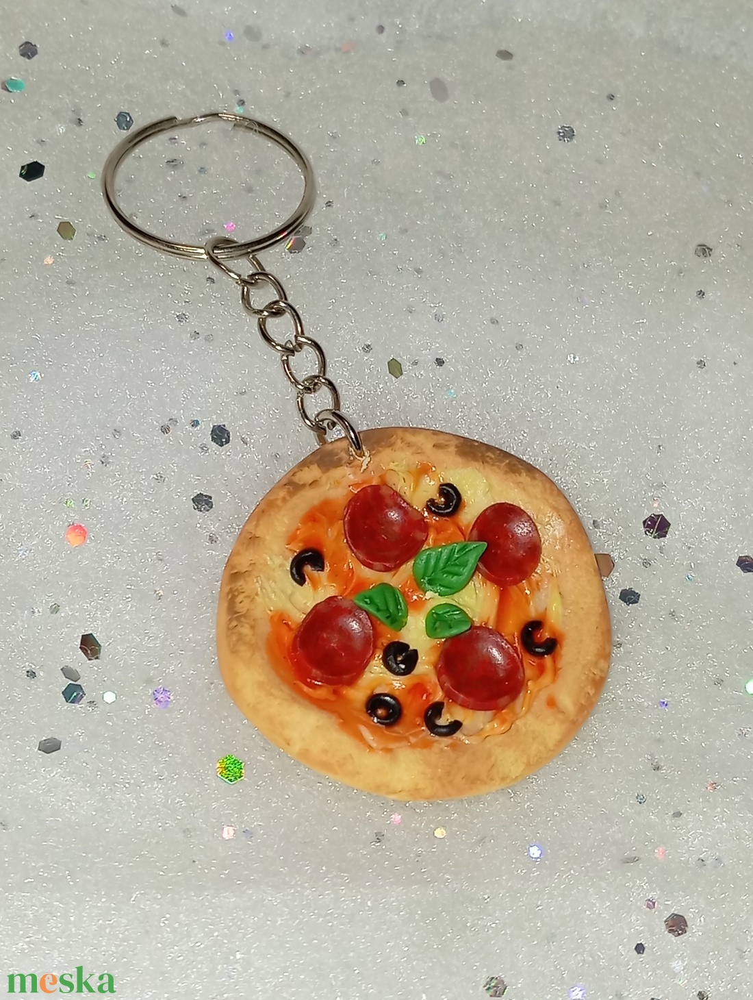 Szalámis pizza  kulcstartó  - táska & tok - kulcstartó & táskadísz - kulcstartó - Meska.hu
