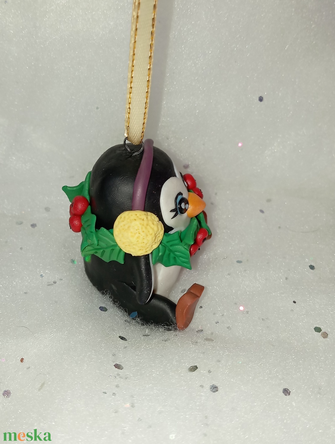 Cuki fülmelegítős Pingvin Karácsonyfadísz - karácsony - karácsonyi lakásdekoráció - karácsonyfadíszek - Meska.hu