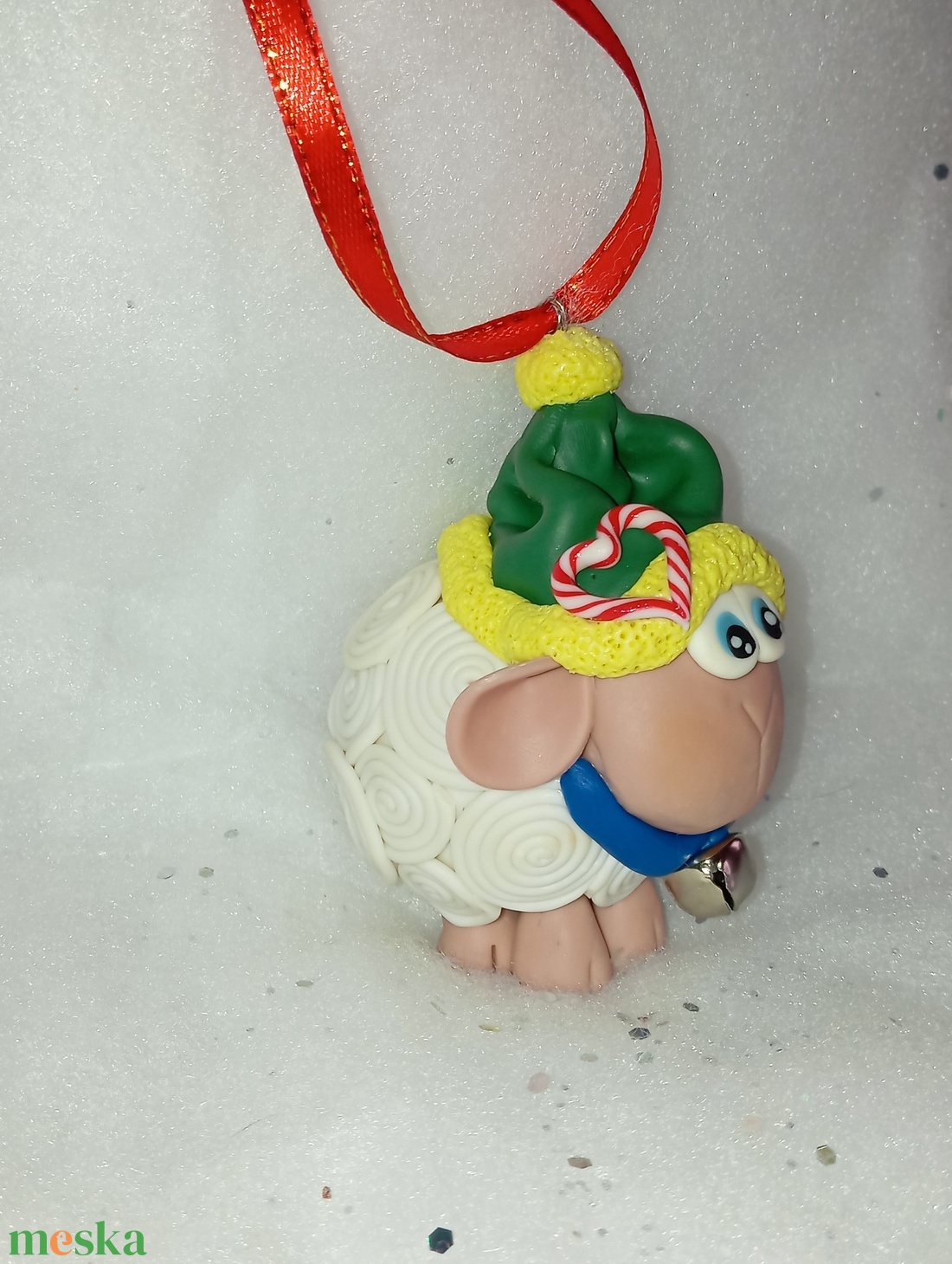 Sapkás fiú Fehér duci bárány  Karácsonyfadísz gyermekbarát karácsonyfa dísz, karácsonyi dekor  - karácsony - karácsonyi lakásdekoráció - karácsonyfadíszek - Meska.hu