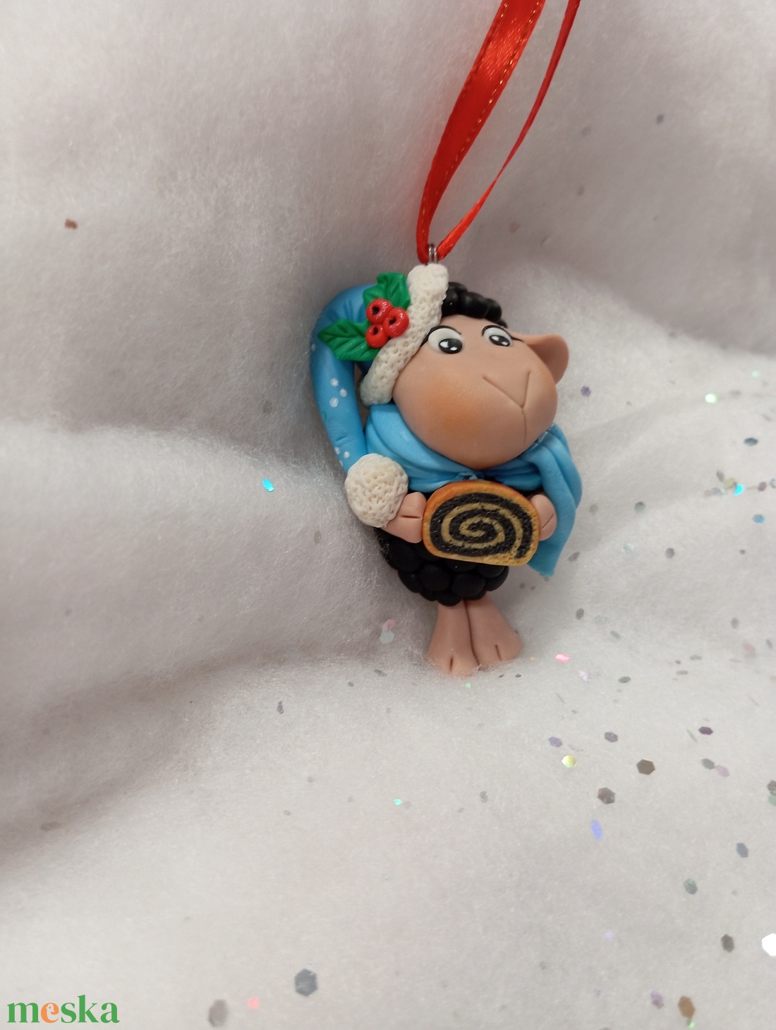 Sapkás bejglis fekete bárány  Karácsonyfadísz gyermekbarát karácsonyfa dísz, karácsonyi dekor  - karácsony - karácsonyi lakásdekoráció - karácsonyfadíszek - Meska.hu