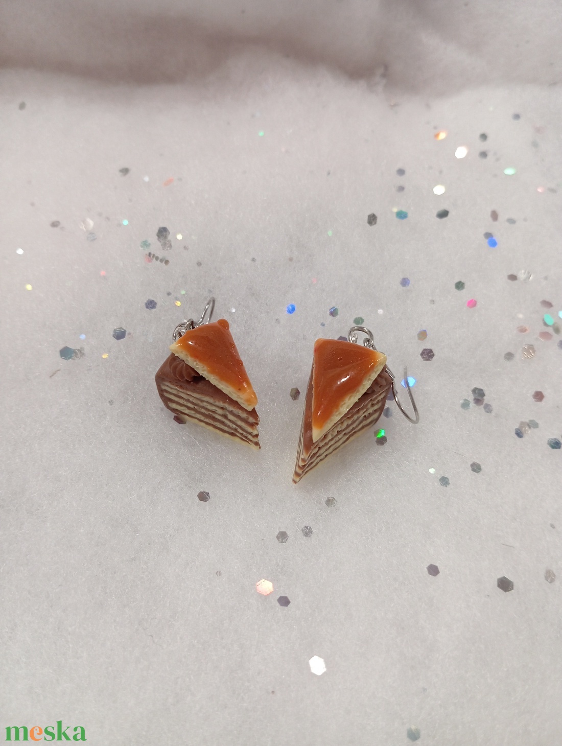 Dobos torta fülbevaló  - ékszer - fülbevaló - lógó fülbevaló - Meska.hu