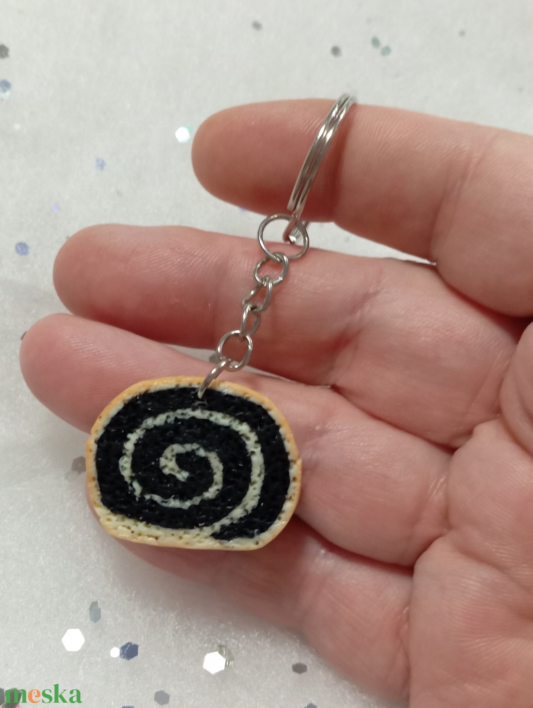 Mákos bejgli kulcstartó  - táska & tok - kulcstartó & táskadísz - kulcstartó - Meska.hu