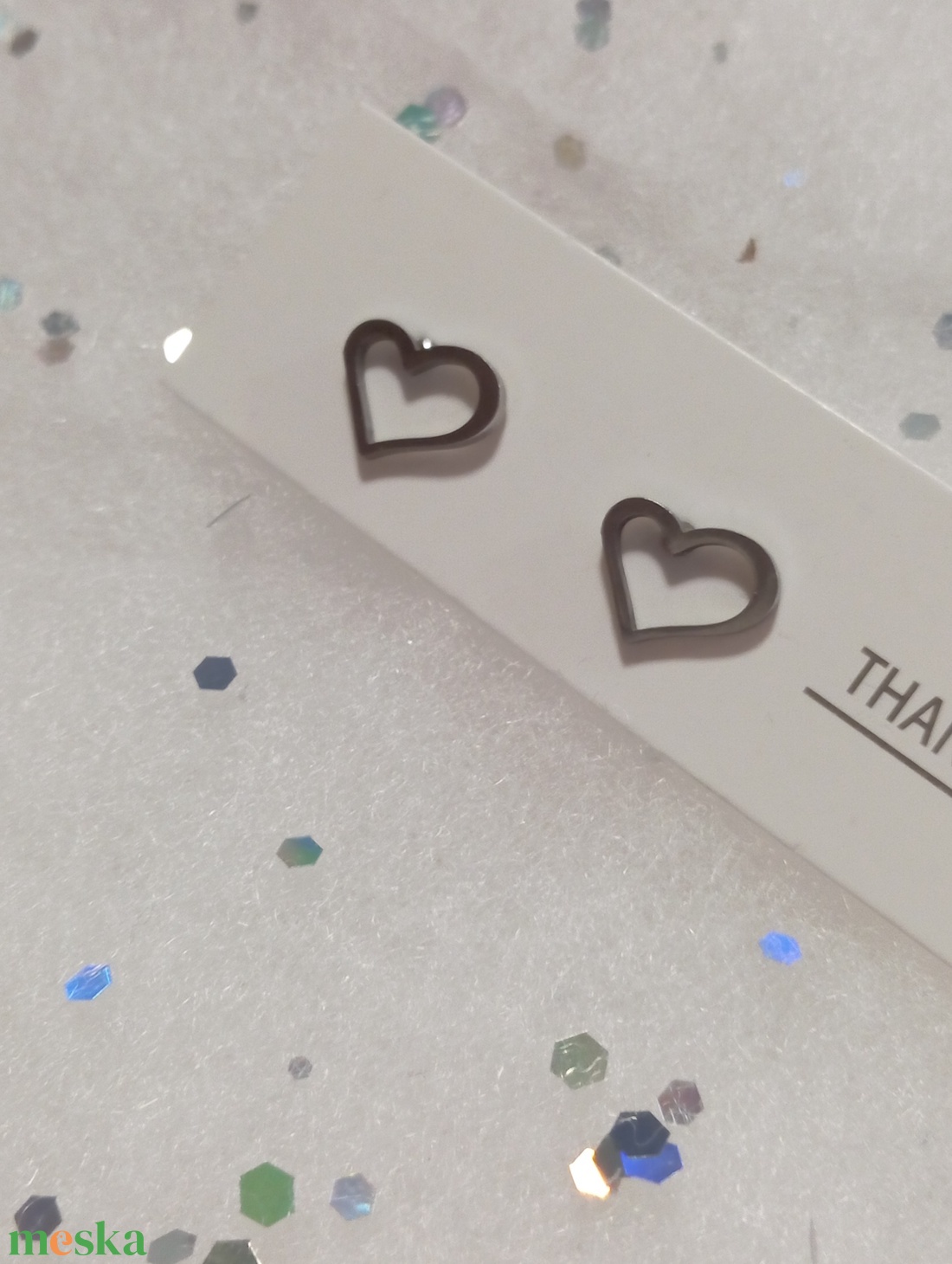 Nemesacél Pici szívecske, szív   bedugós fülbevaló kávé bögre  - ékszer - fülbevaló - pötty fülbevaló - Meska.hu