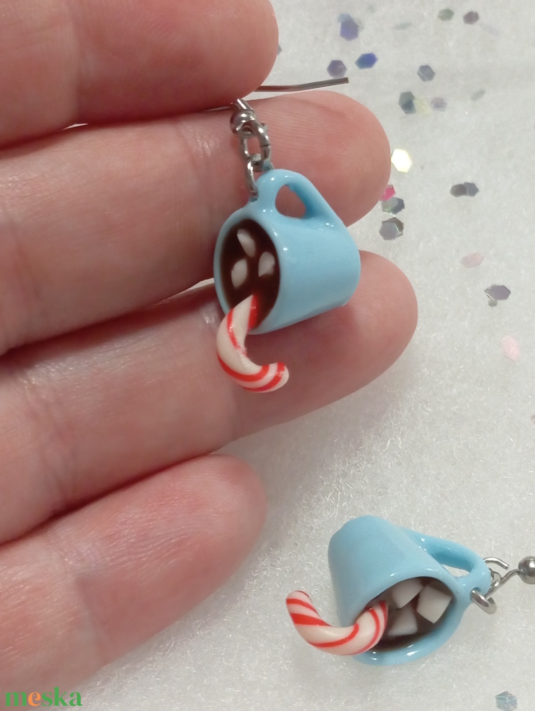 Karácsonyi forrócsoki fülbevaló   - ékszer - fülbevaló - lógó fülbevaló - Meska.hu